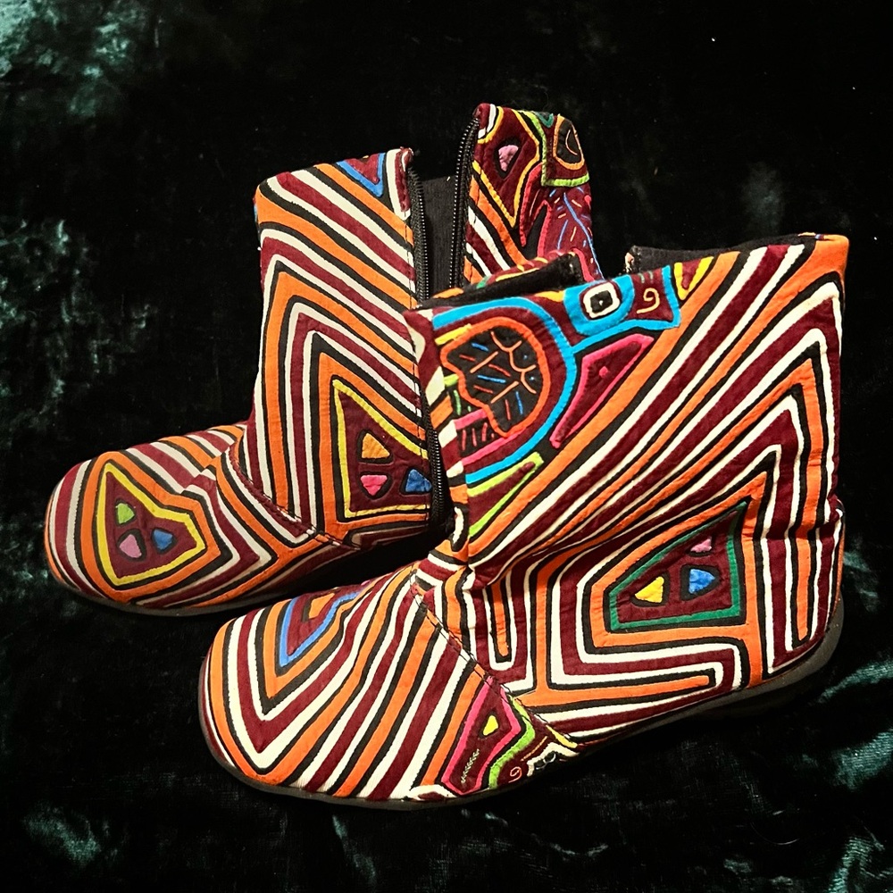 Colorful Geometric Patterned Boots - Picture 2 of 2